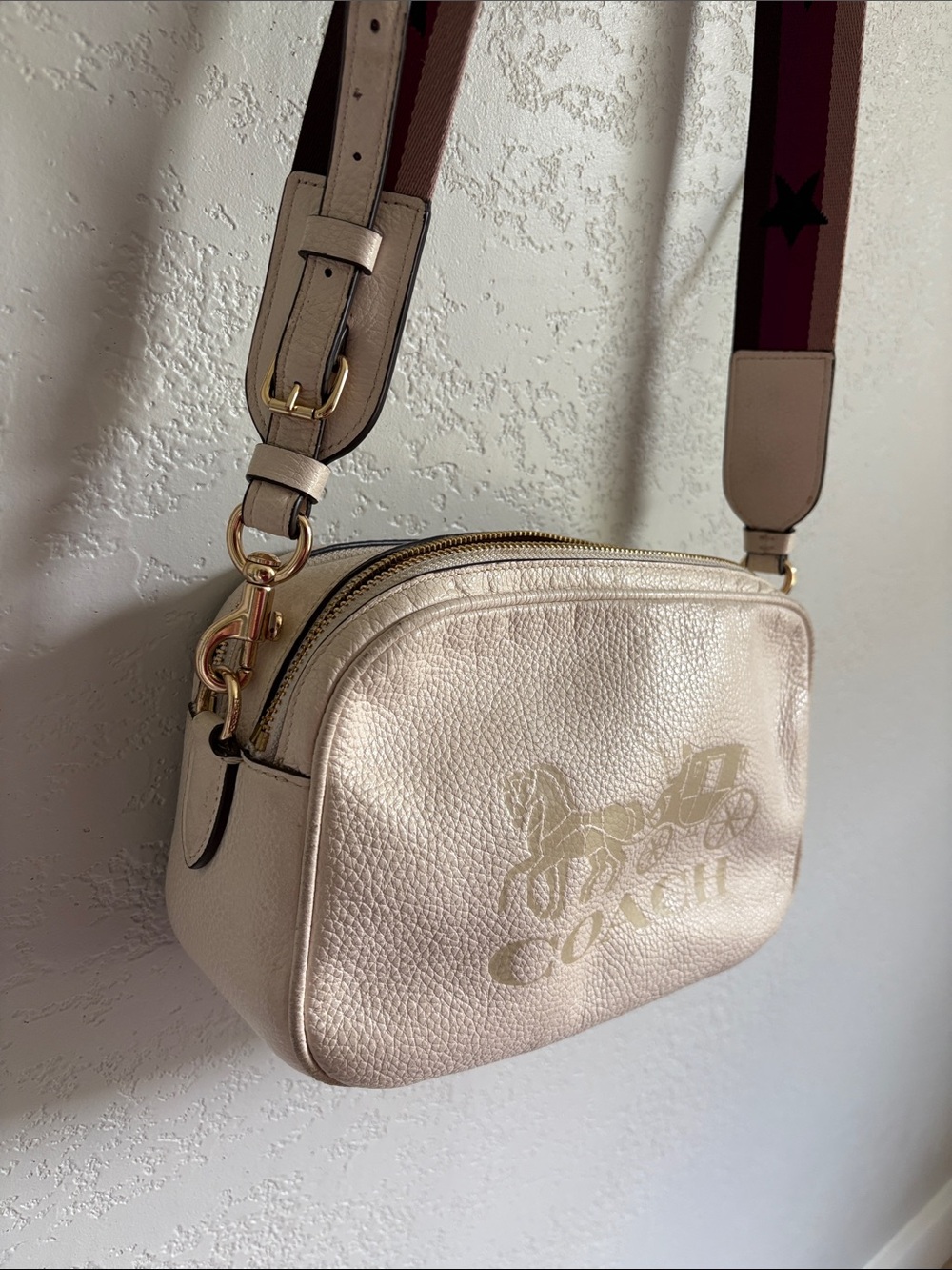 Coach Jes crossbody bag in white/chalk with multicolor star webbed strap - Picture 5 of 14